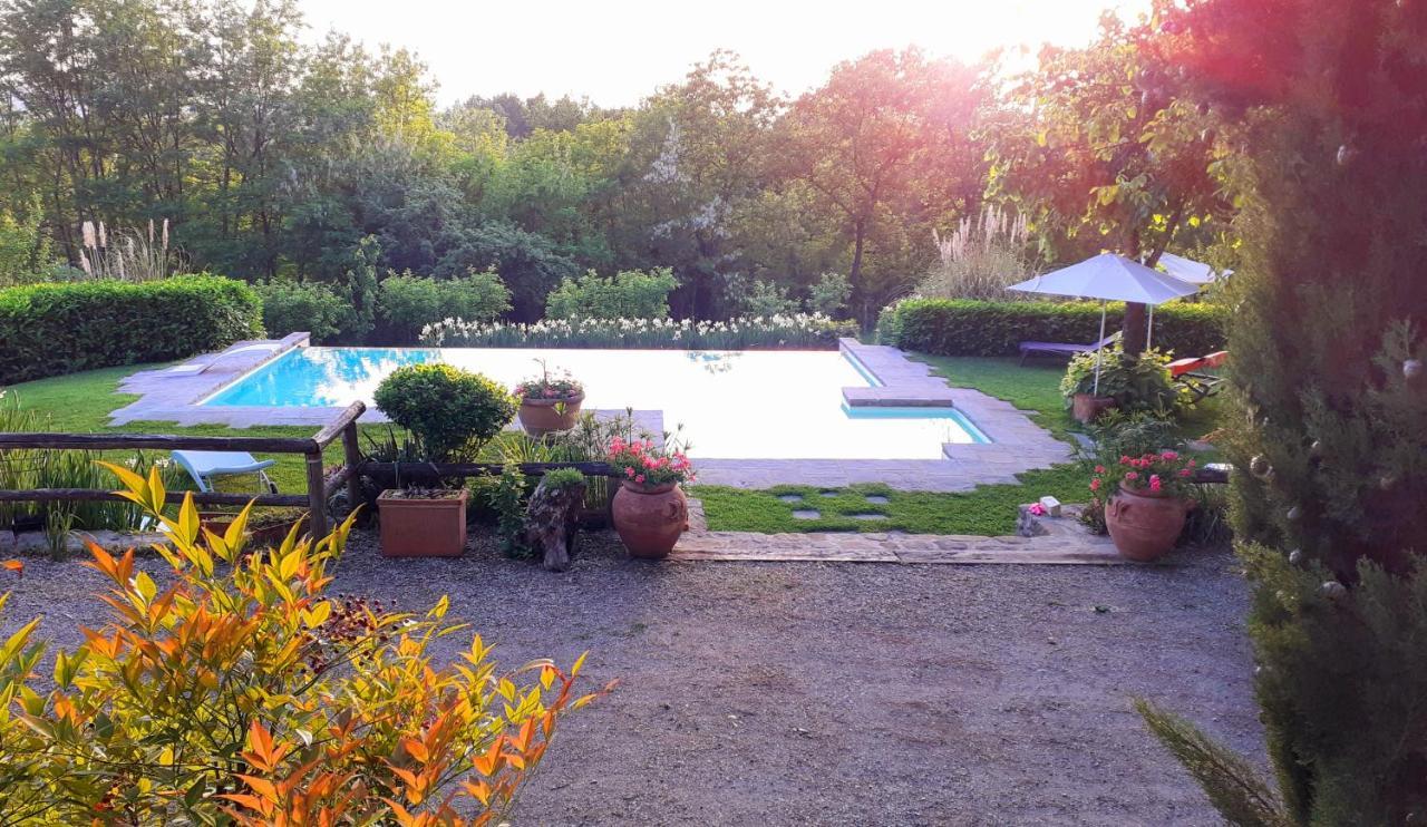 ויקיו Tuscan Hills - Stonehouse, Garden & Pool מראה חיצוני תמונה